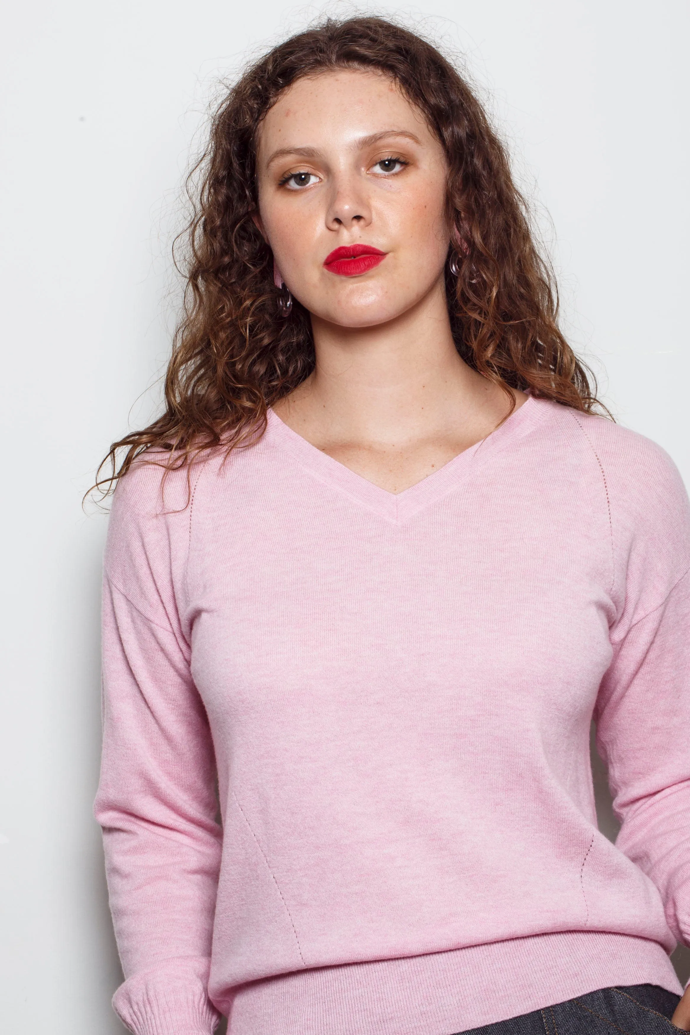 Dalston Veeta V-Neck Sweater Tea Rose